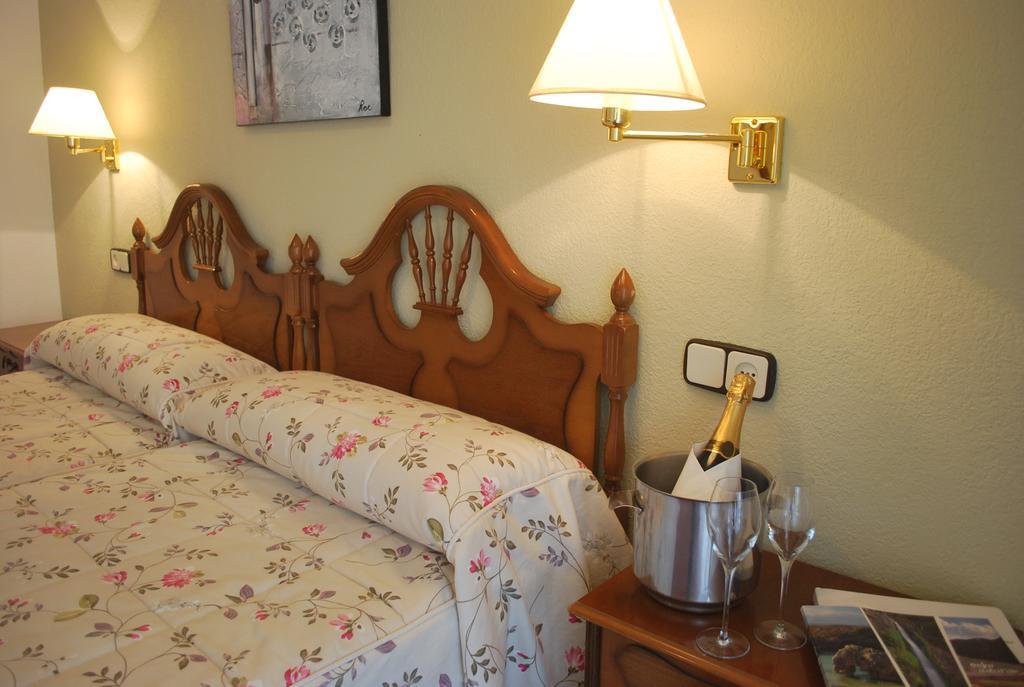 Hotel Principado De Europa อาเรนัส เด กาบราเลส ภายนอก รูปภาพ
