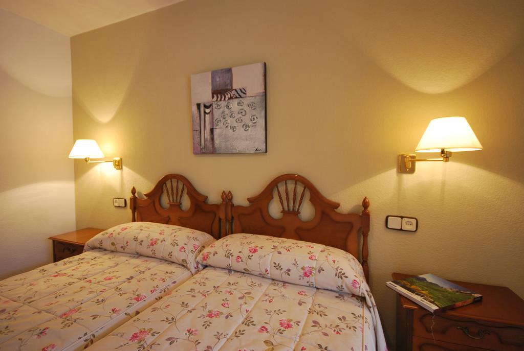 Hotel Principado De Europa อาเรนัส เด กาบราเลส ภายนอก รูปภาพ