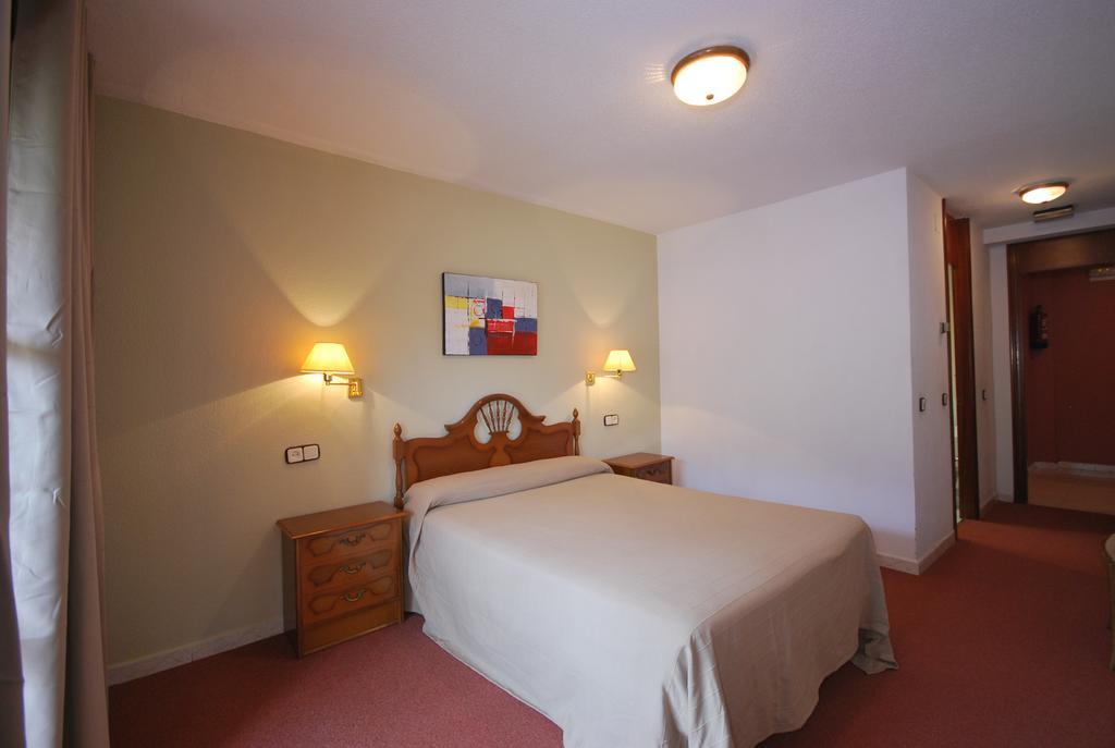 Hotel Principado De Europa อาเรนัส เด กาบราเลส ภายนอก รูปภาพ